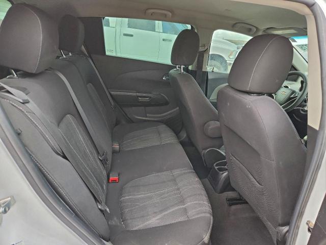 Chevrolet Sonic Lt Image 7