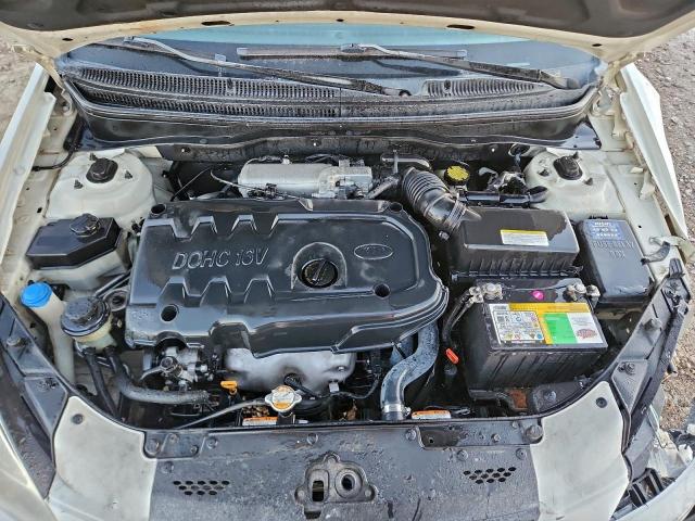 Kia Rio Base Image 9