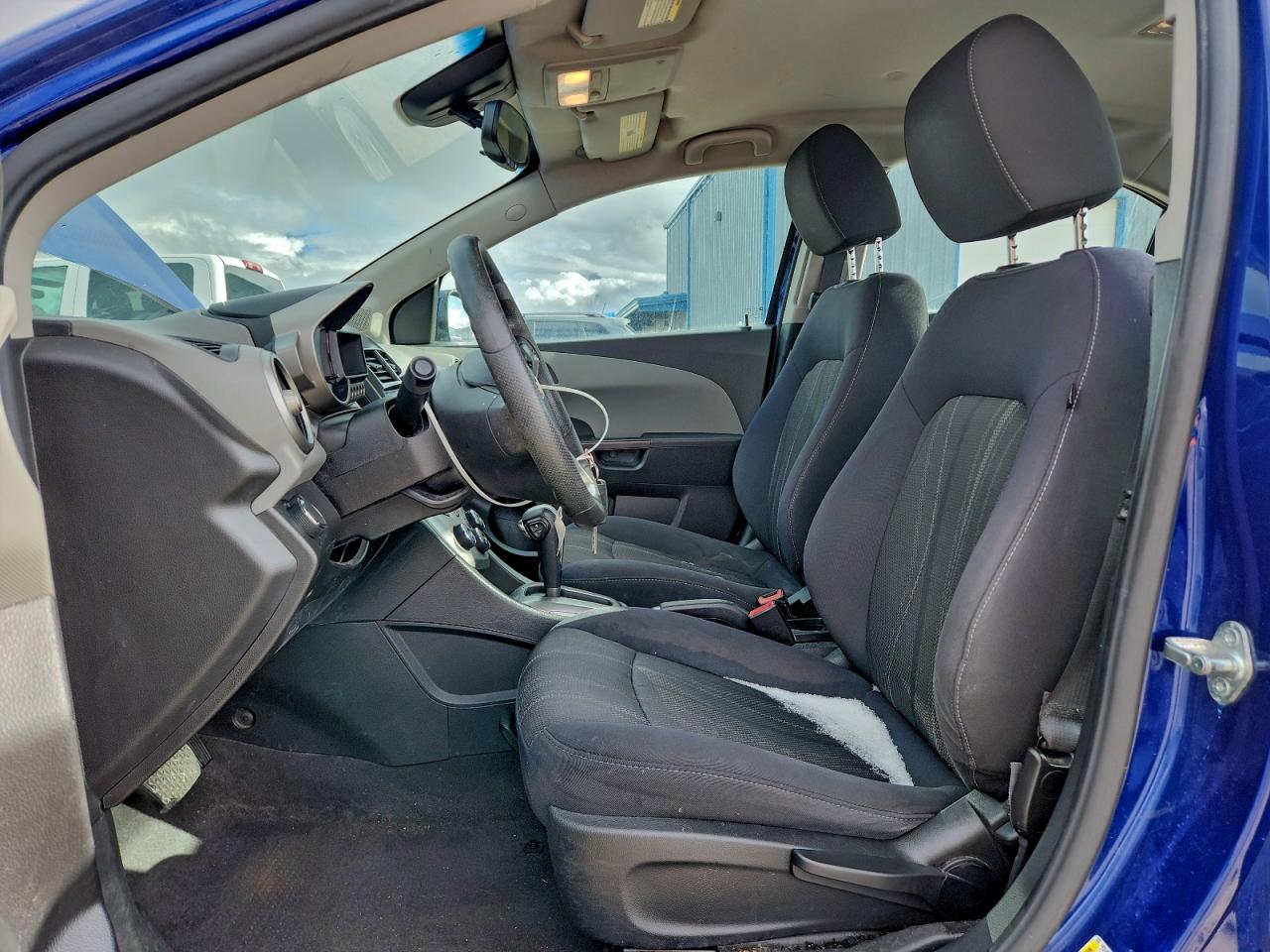 Chevrolet Sonic Lt Image 11