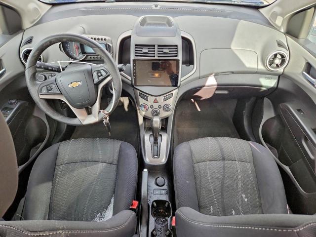 Chevrolet Sonic Lt Image 2