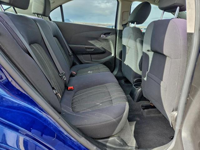 Chevrolet Sonic Lt Image 9