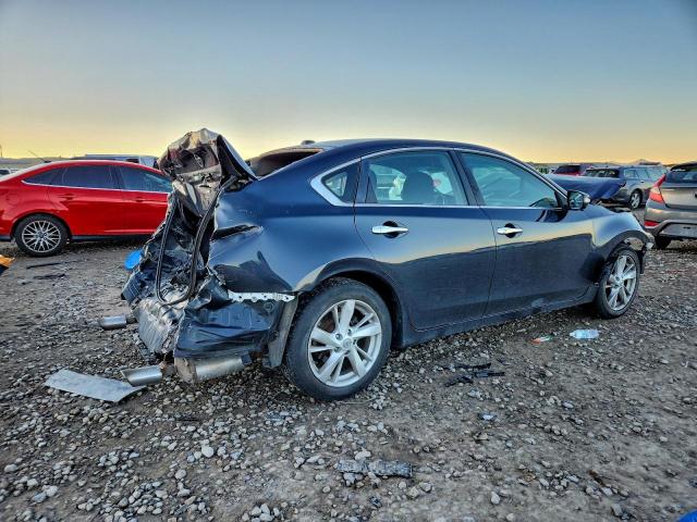 Nissan Altima 2.5 Image 8