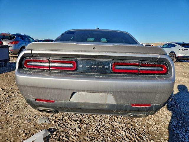 Dodge Challenger Sxt Image 8