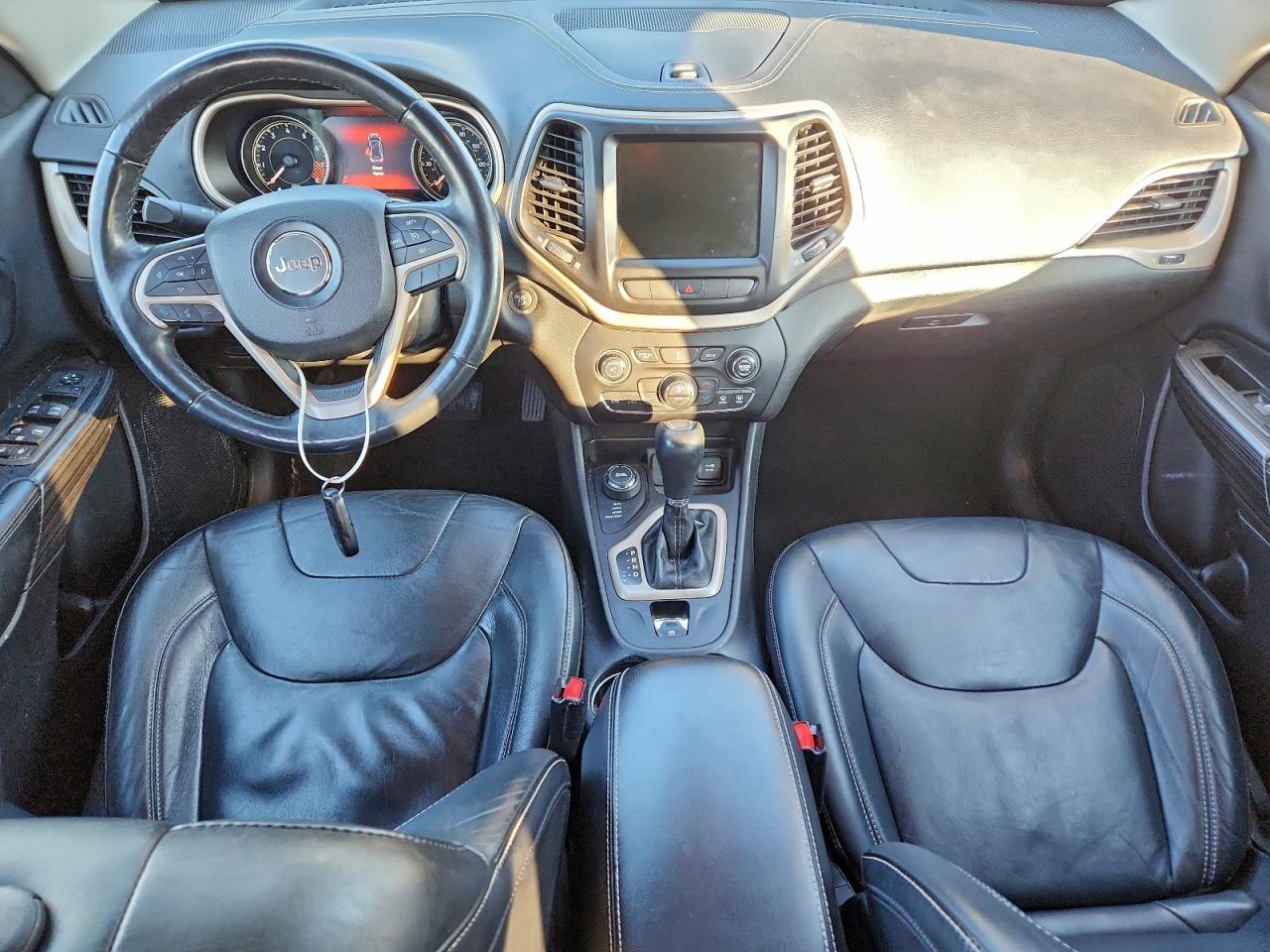 Jeep Grand Cherokee Limited Image 13