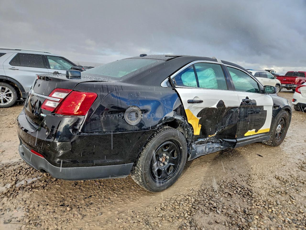 Ford Taurus Police Interceptor Image 8