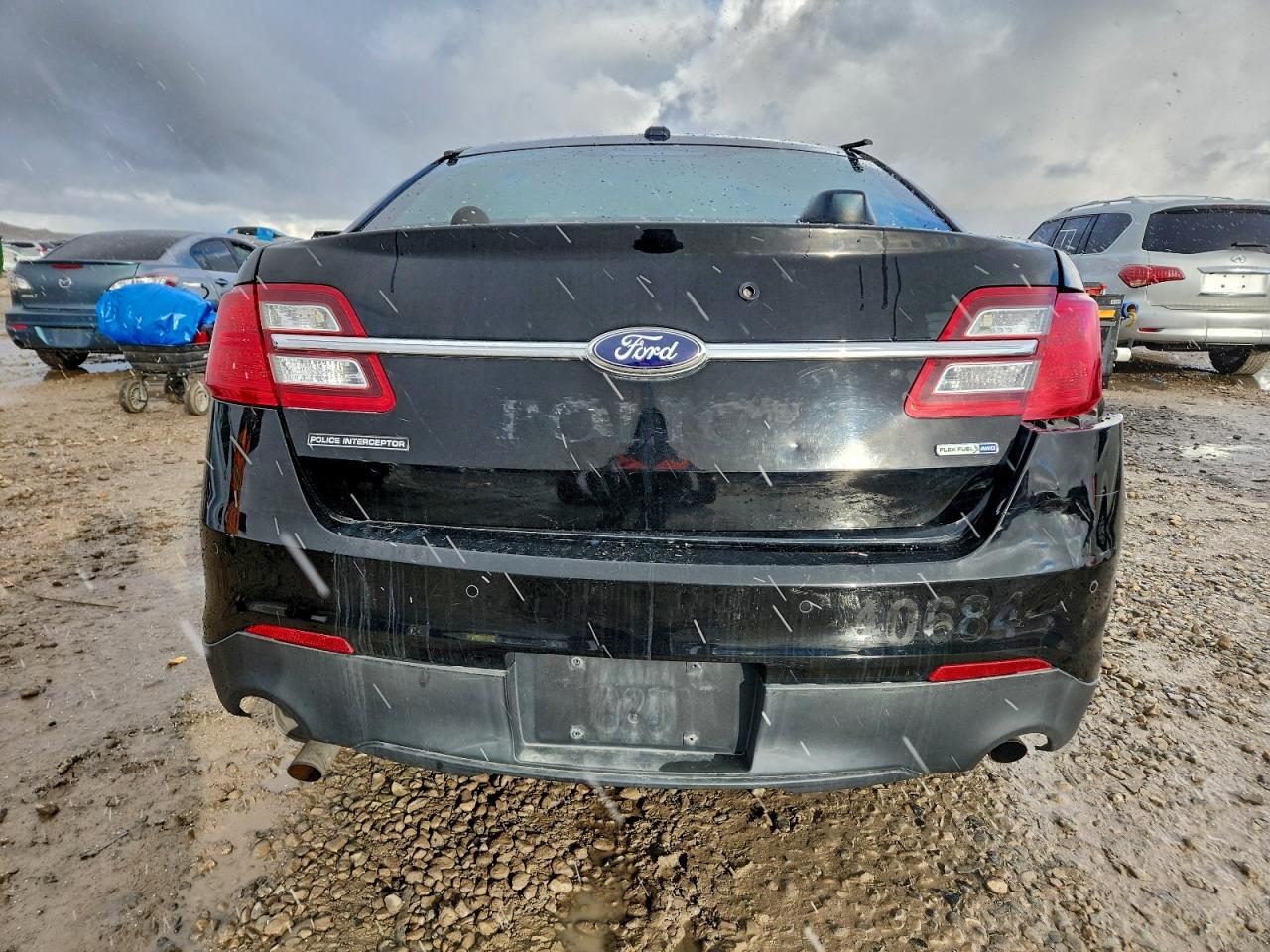 Ford Taurus Police Interceptor Image 2