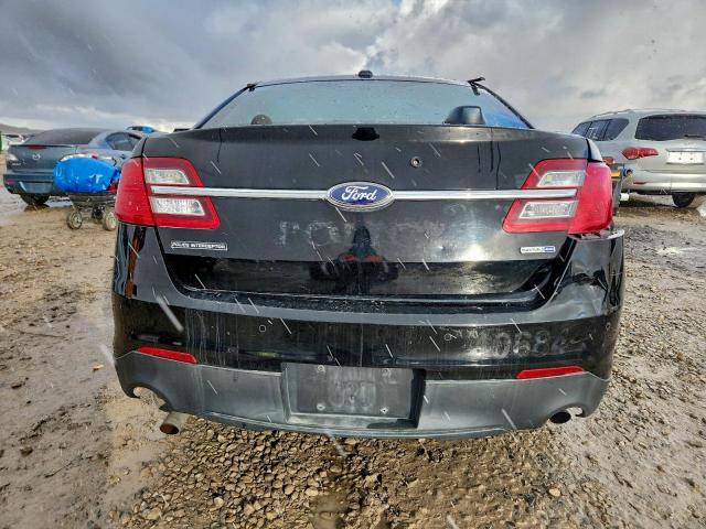 Ford Taurus Police Interceptor Image 2