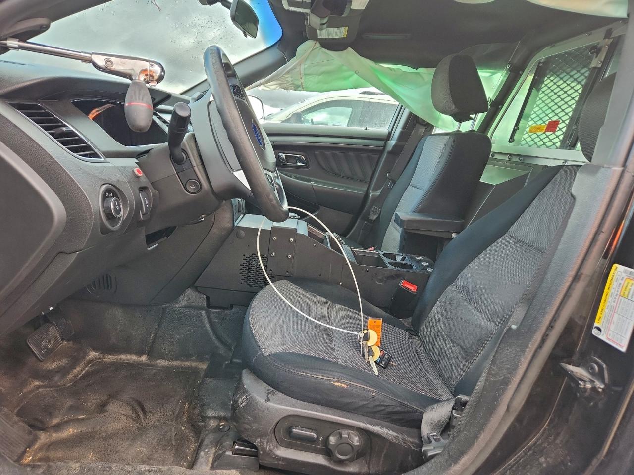 Ford Taurus Police Interceptor Image 11