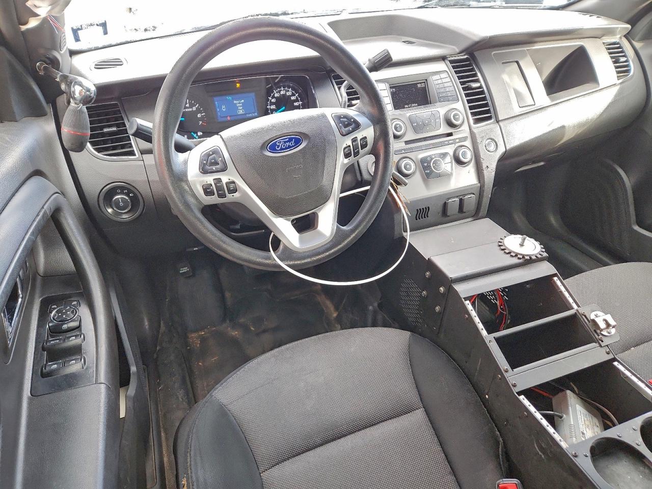 Ford Taurus Police Interceptor Image 5