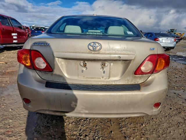 Toyota Corolla Base Image 8