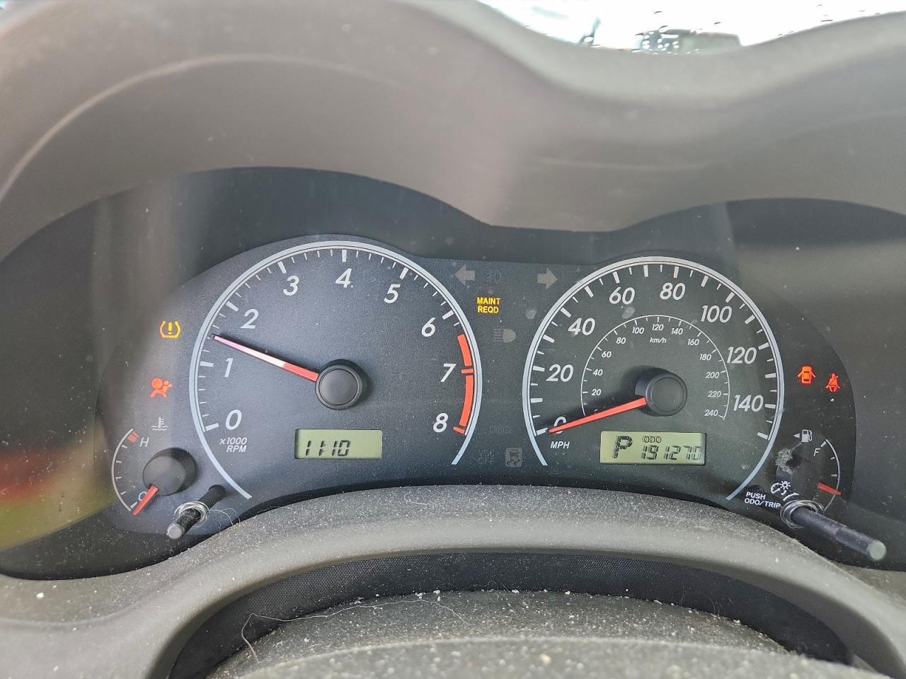 Toyota Corolla Base Image 11