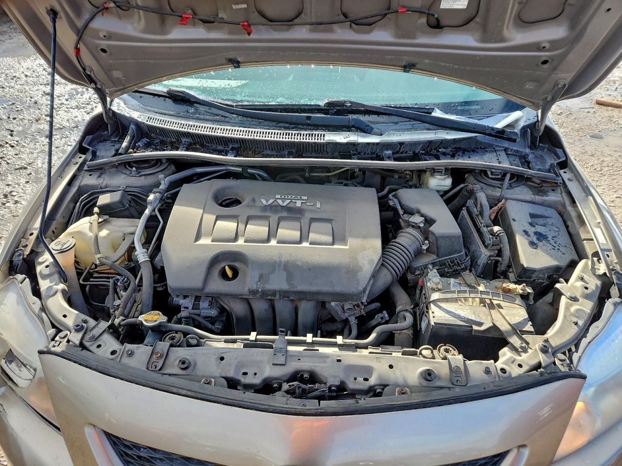 Toyota Corolla Base Image 10