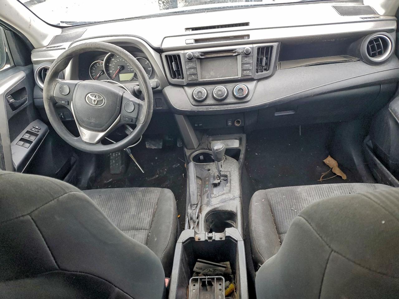 Toyota RAV4 Le Image 5