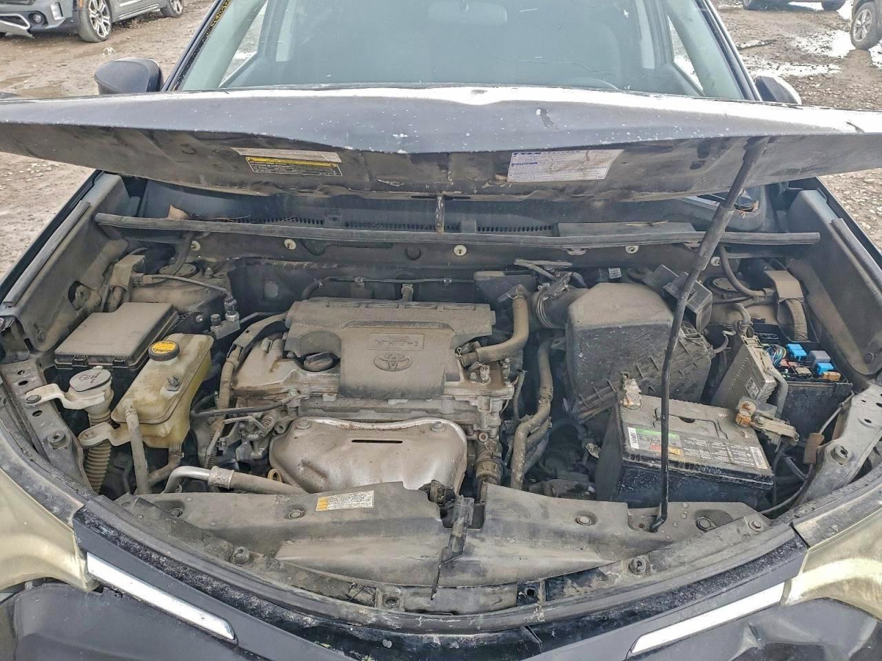 Toyota RAV4 Le Image 11