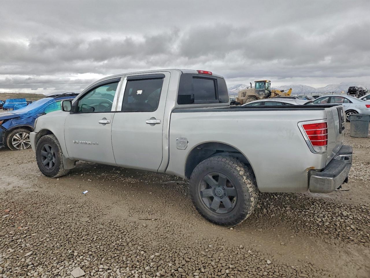 Nissan Titan Xe Image 3