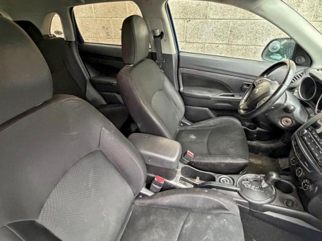 Mitsubishi Outlander Es Image 8