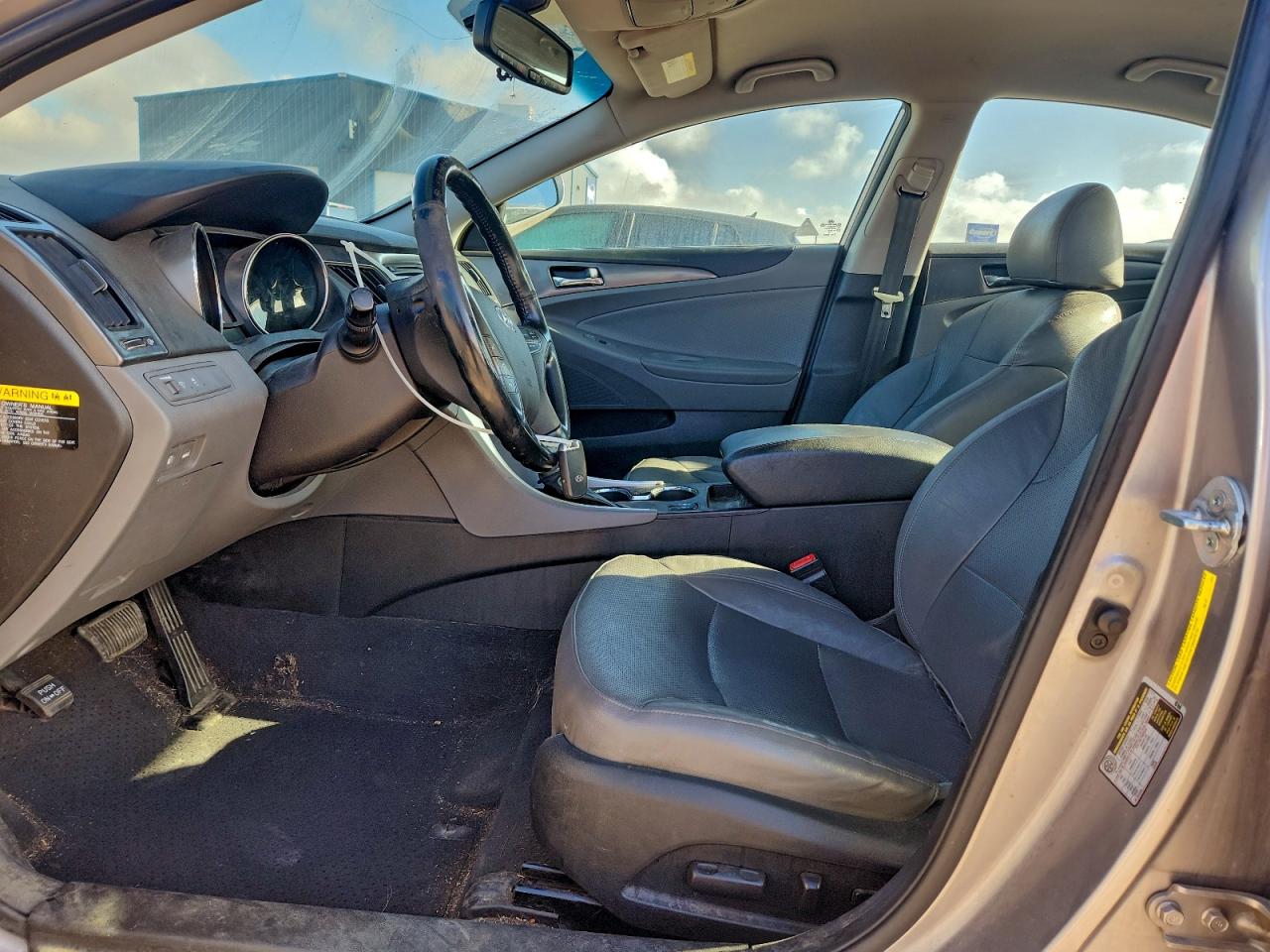 Hyundai SONATA Hybrid Image 9