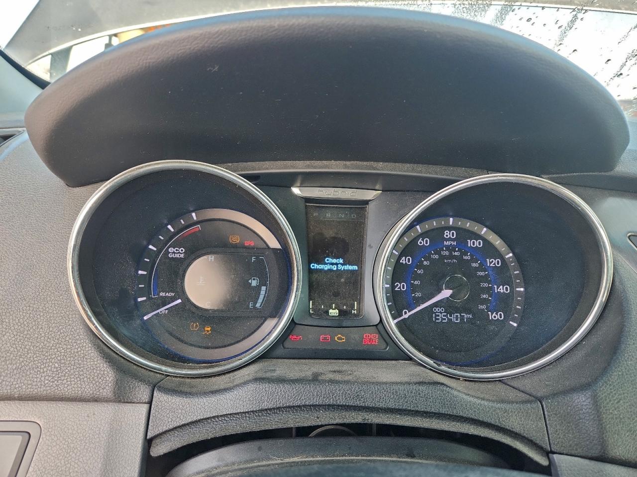 Hyundai SONATA Hybrid Image 6