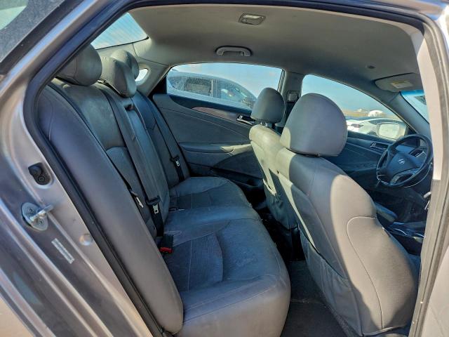 Hyundai SONATA Hybrid Image 10