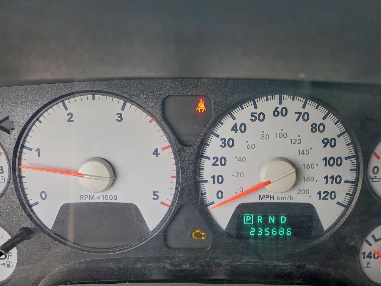 Dodge Ram 2500 Image 8