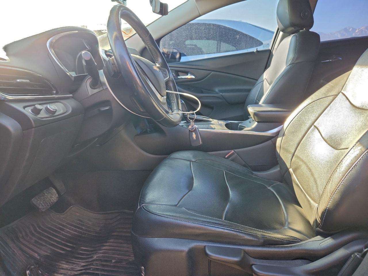 Chevrolet Volt Premier Image 2