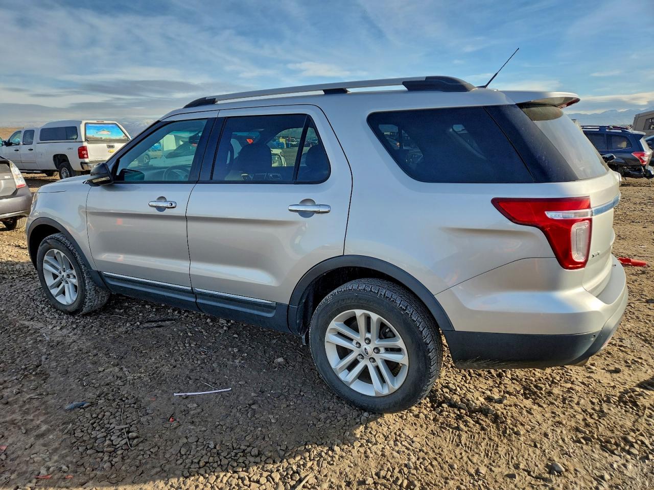 Ford Explorer Xlt Image 2
