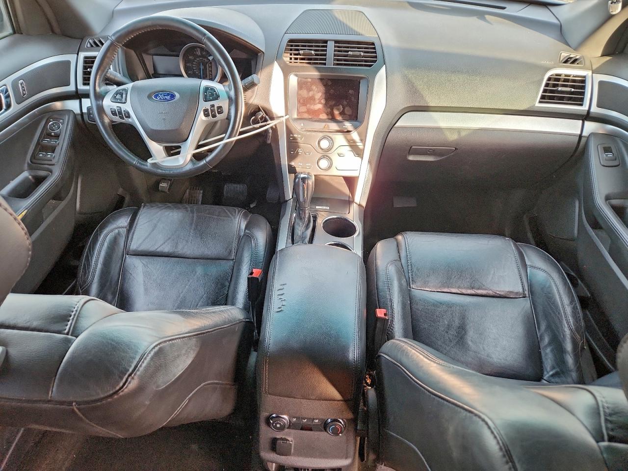 Ford Explorer Xlt Image 9