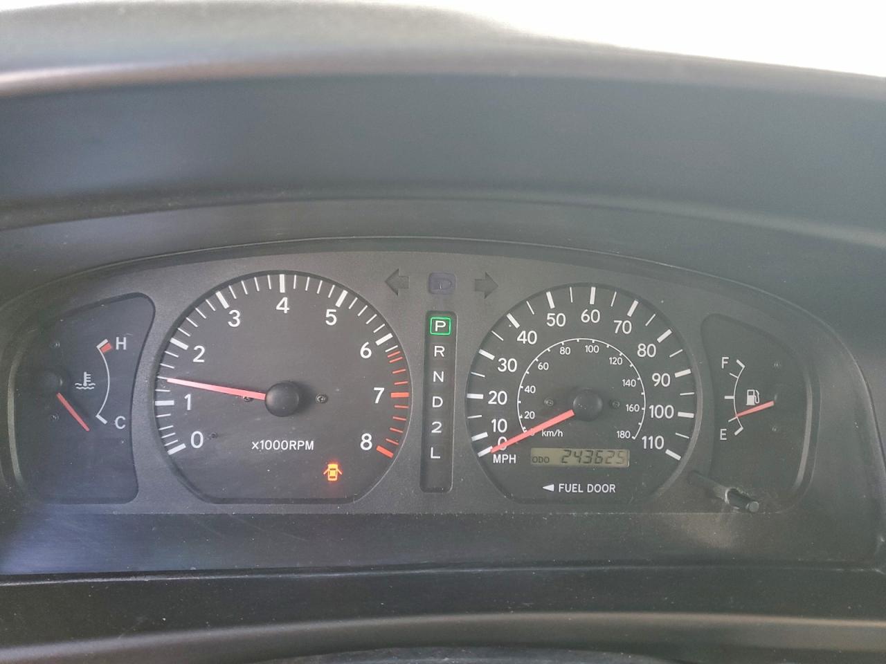 Toyota Sienna Le Image 10