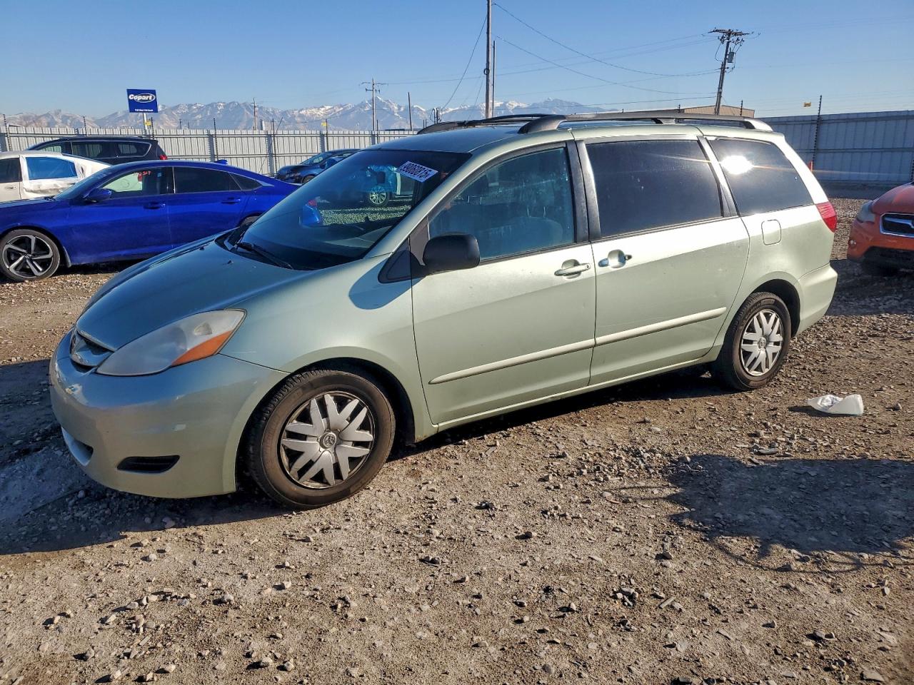 Toyota Sienna Ce Image 1