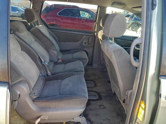 Toyota Sienna Ce Image 13