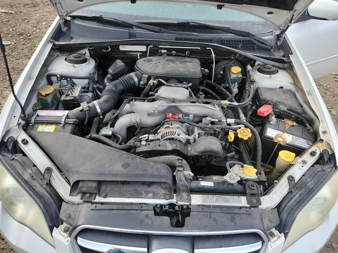 Subaru Legacy 2.5i Limited Image 4