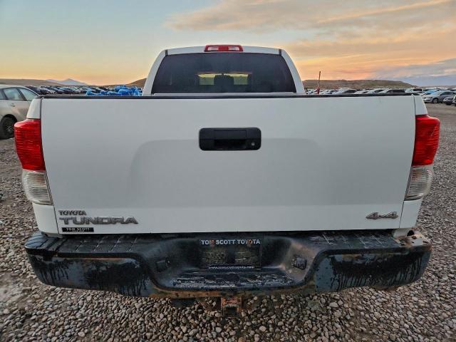 Toyota Tundra Double Cab Sr5 Image 9