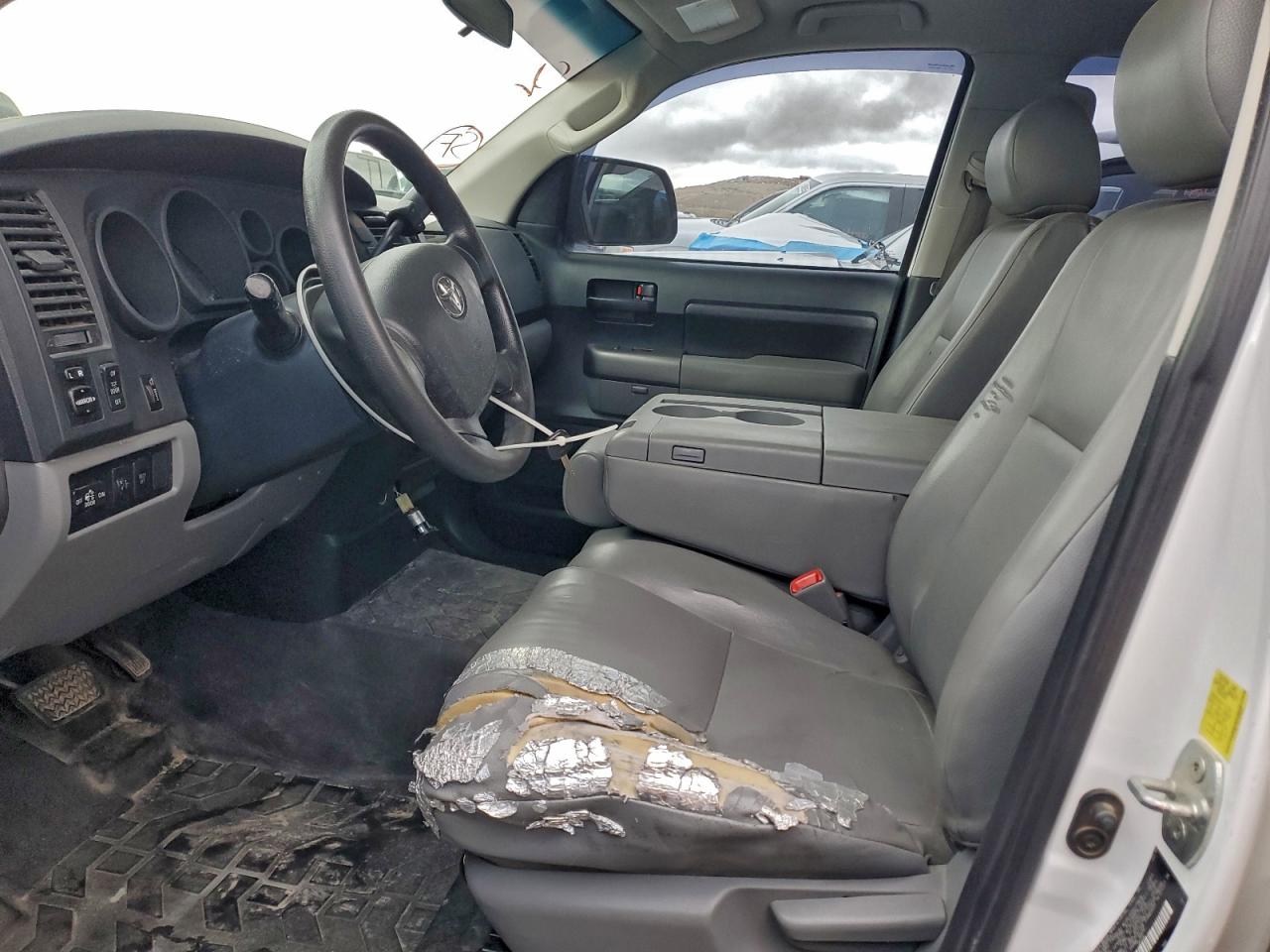 Toyota Tundra Double Cab Sr5 Image 8