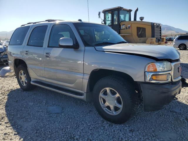 GMC Yukon Denali Image 7