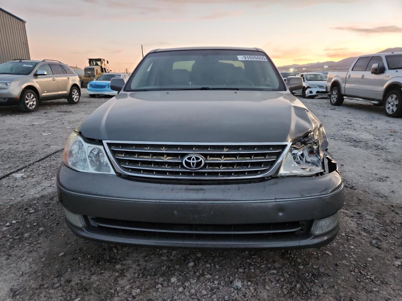 Toyota Avalon Xl Image 12