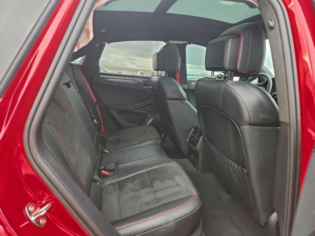 Porsche Macan Gts Image 4