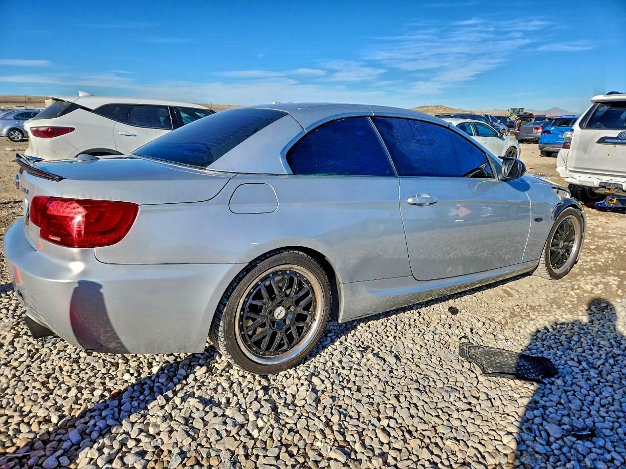 BMW 3 Series I Image 10