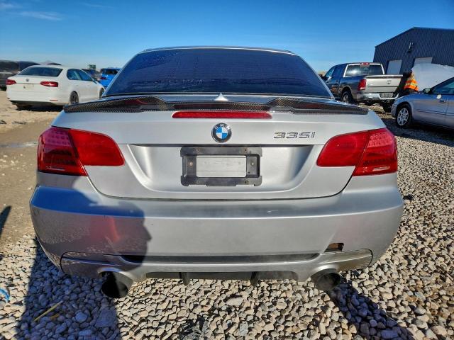 BMW 3 Series I Image 6