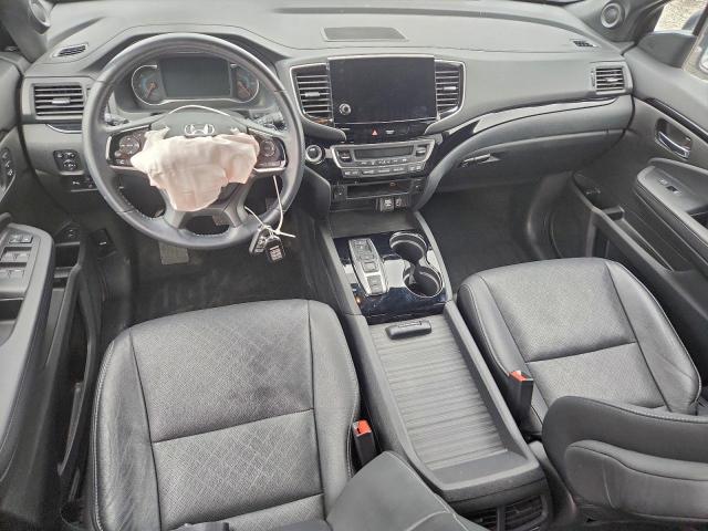 Honda Passport Touring Image 4