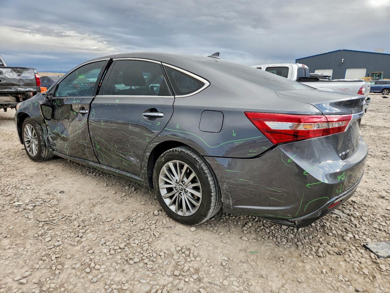 Toyota Avalon Xle Image 5