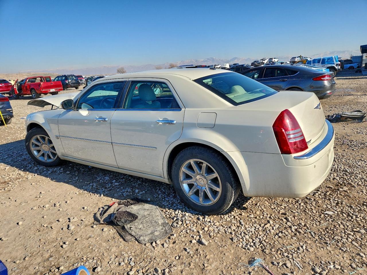 Chrysler 300 Image 10