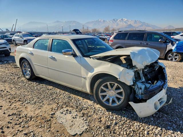 Chrysler 300 Image 3