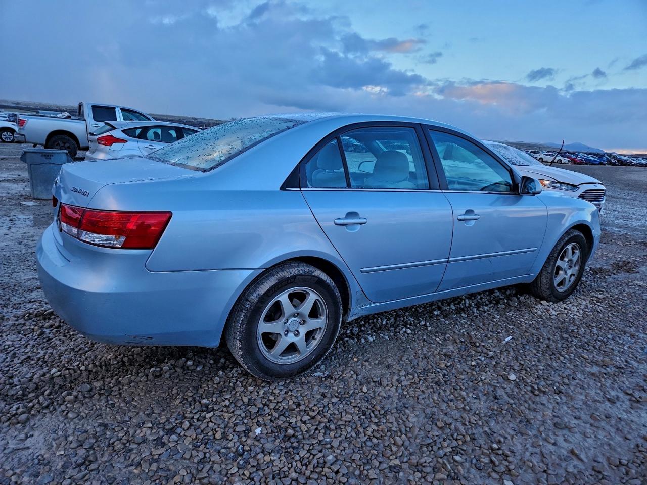 Hyundai SONATA Gls Image 4