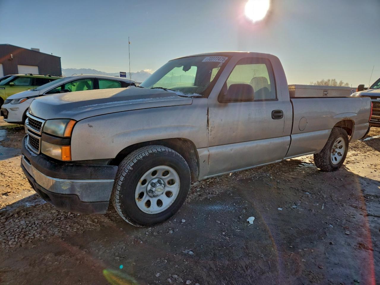Chevrolet Silverado C1500 Classic Image 1
