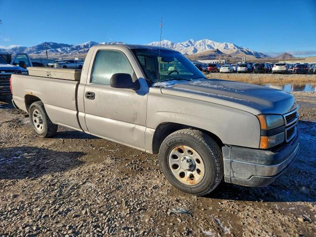 Chevrolet Silverado C1500 Classic Image 10