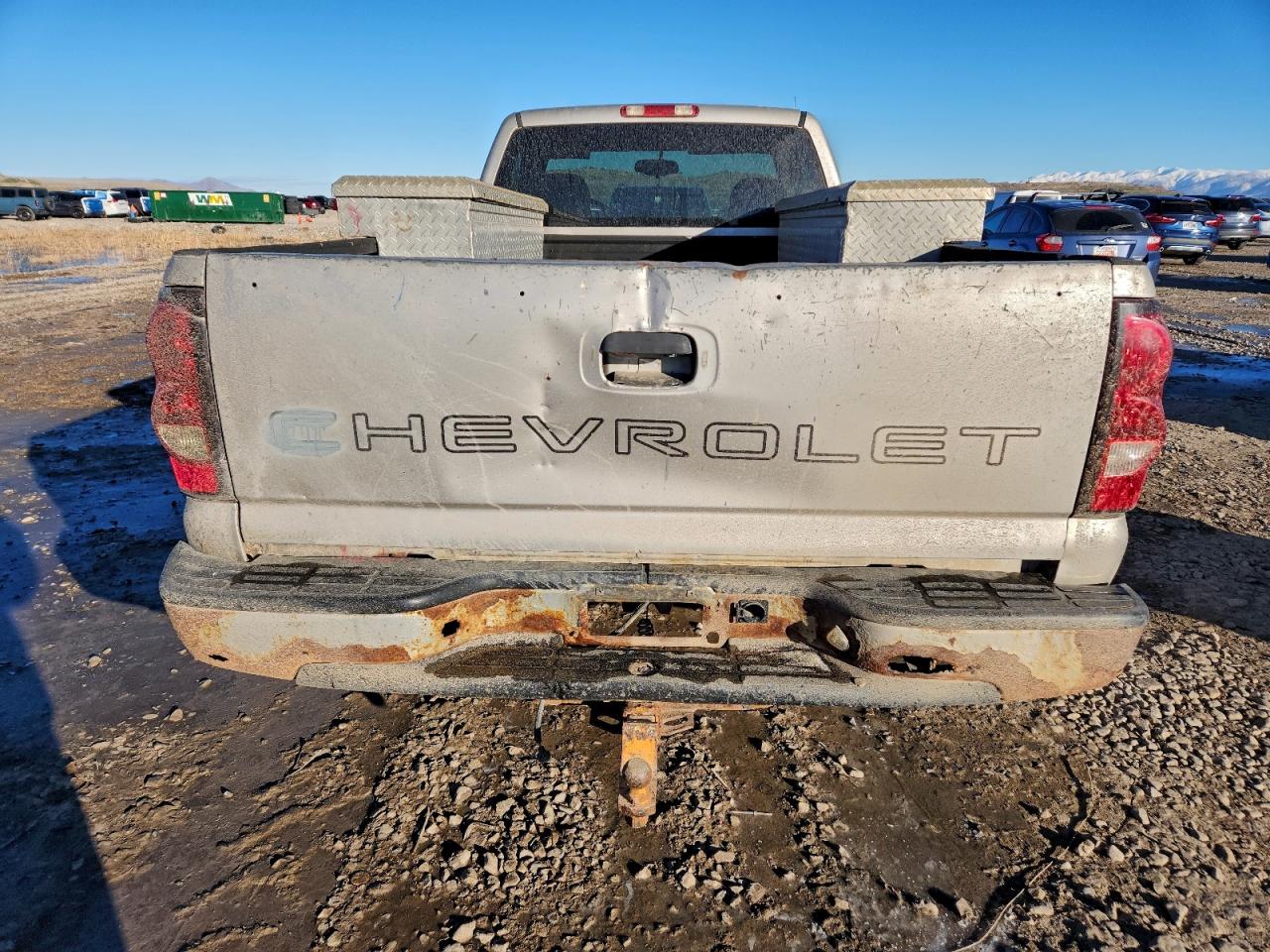 Chevrolet Silverado C1500 Classic Image 3