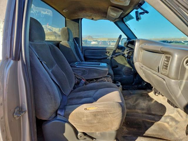 Chevrolet Silverado C1500 Classic Image 7