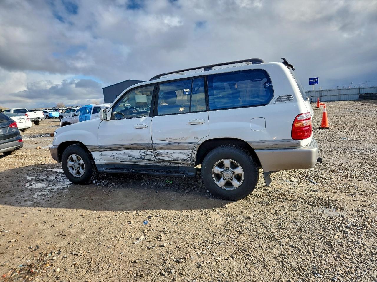 Toyota Land Cruis Image 9