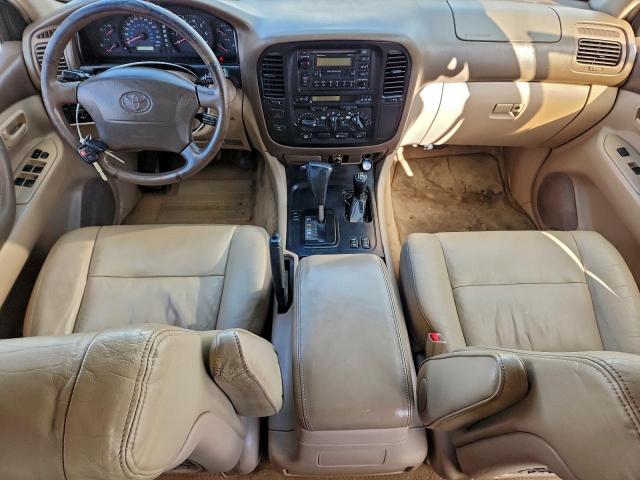 Toyota Land Cruis Image 4