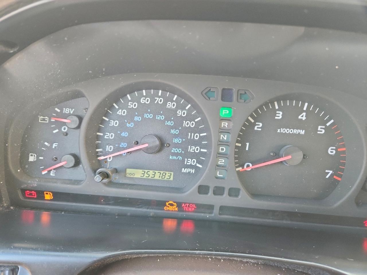 Toyota Land Cruis Image 11